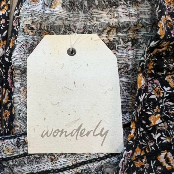 NWT Wonderly Tie Waist Woven Top, Size Medium - Picture 9 of 9